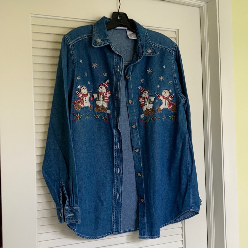 Bobbie Brooks Women’s Denim Holiday Shirt, Small